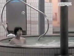 Asian women wet and sexy in the showers spy cam clip